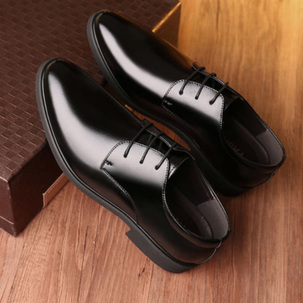Giorgio Brutini. Business casual leather shoes